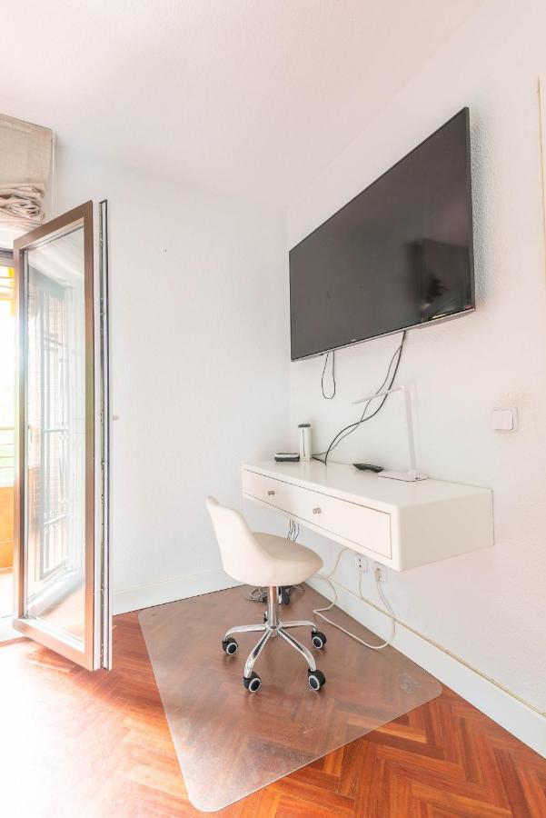Bonita Habitacion Con Balcon Villaviciosa de Odón Exteriér fotografie